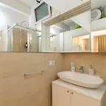Modern And Cozy In Darsena Area * 米兰